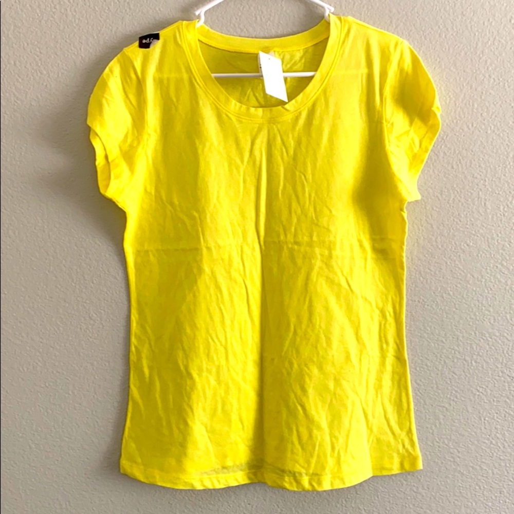 Yellow t-shirt